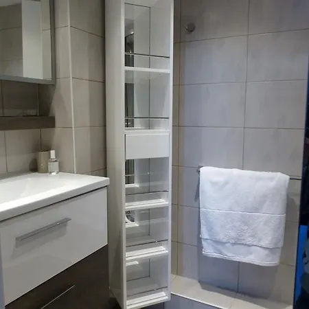 Apartement A Freres Pradignac Apartment