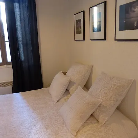 Apartement A Freres Pradignac Apartment *